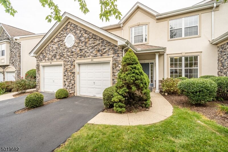 Property Photo:  24 Ebersohl Cir  NJ 08889 