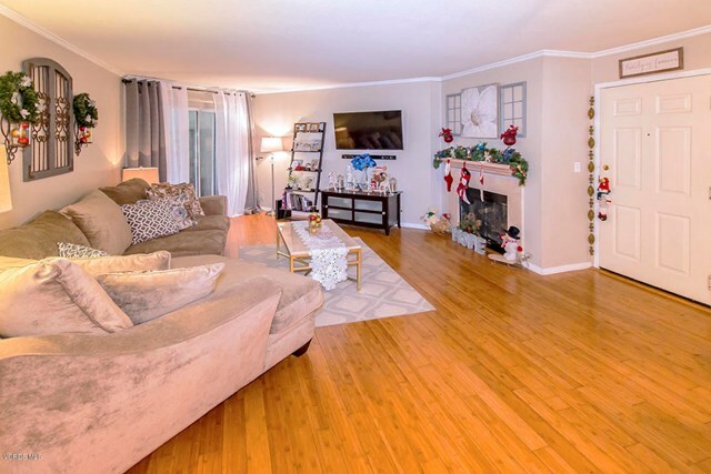 Property Photo:  5805 Oak Bend Lane 212  CA 91377 