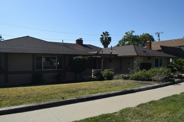 Property Photo:  166 Avenida De Las Flores  CA 91360 