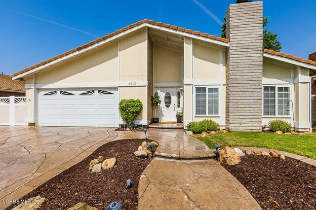 Property Photo:  2813 Wanda Avenue  CA 93065 