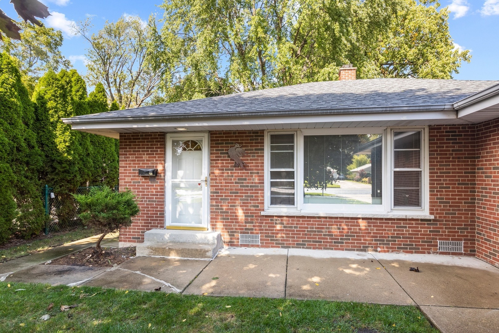 Property Photo:  746 East Palatine Road  IL 60074 