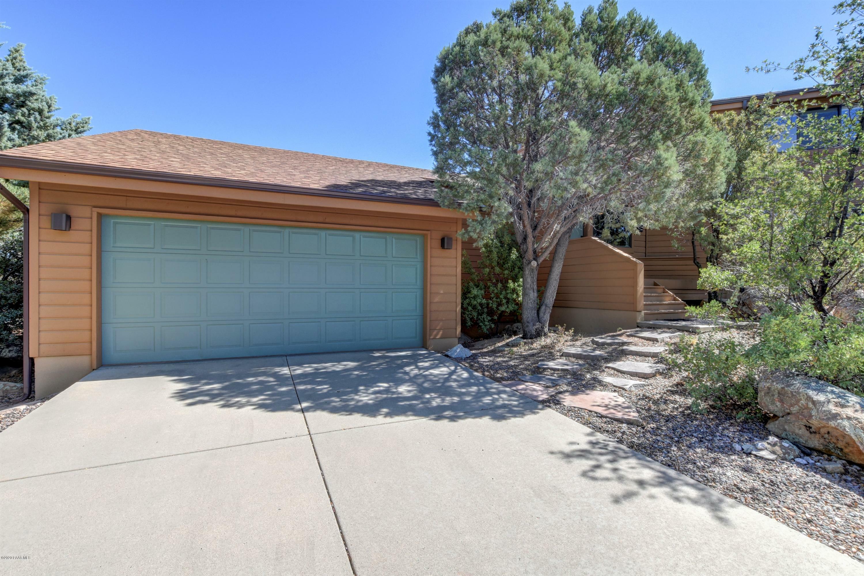 Property Photo:  1915 Upper Crestview  AZ 86305 