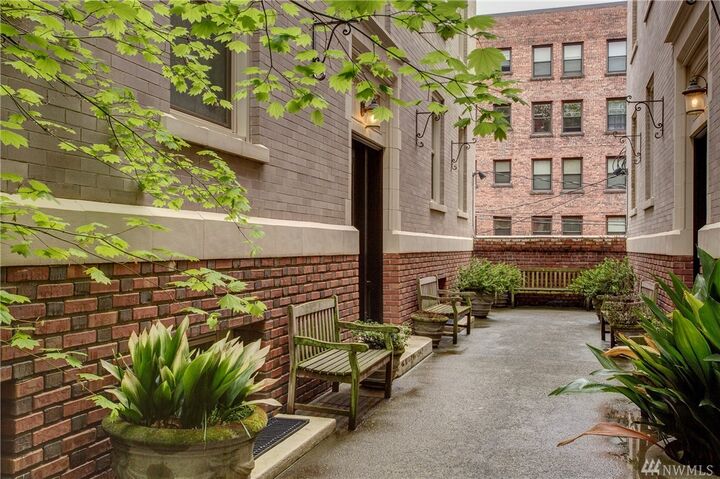 Property Photo:  125 Warren Ave N E  WA 98109 