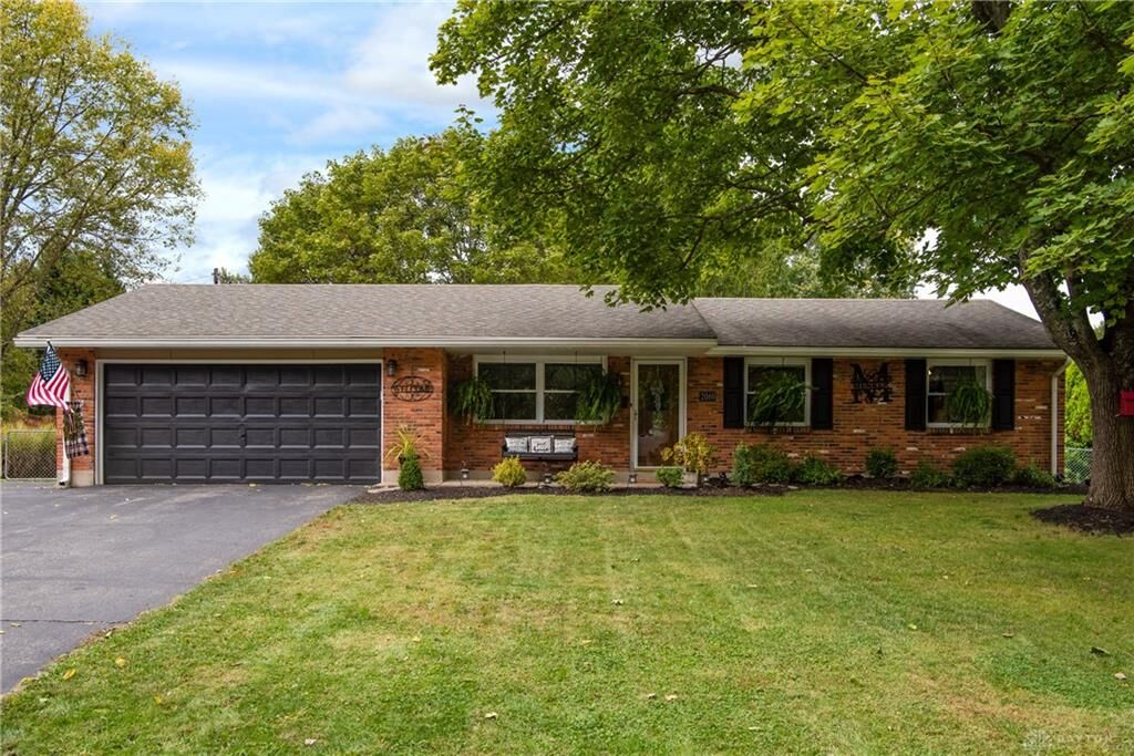 Property Photo: 2069 Clearview Drive OH 45305