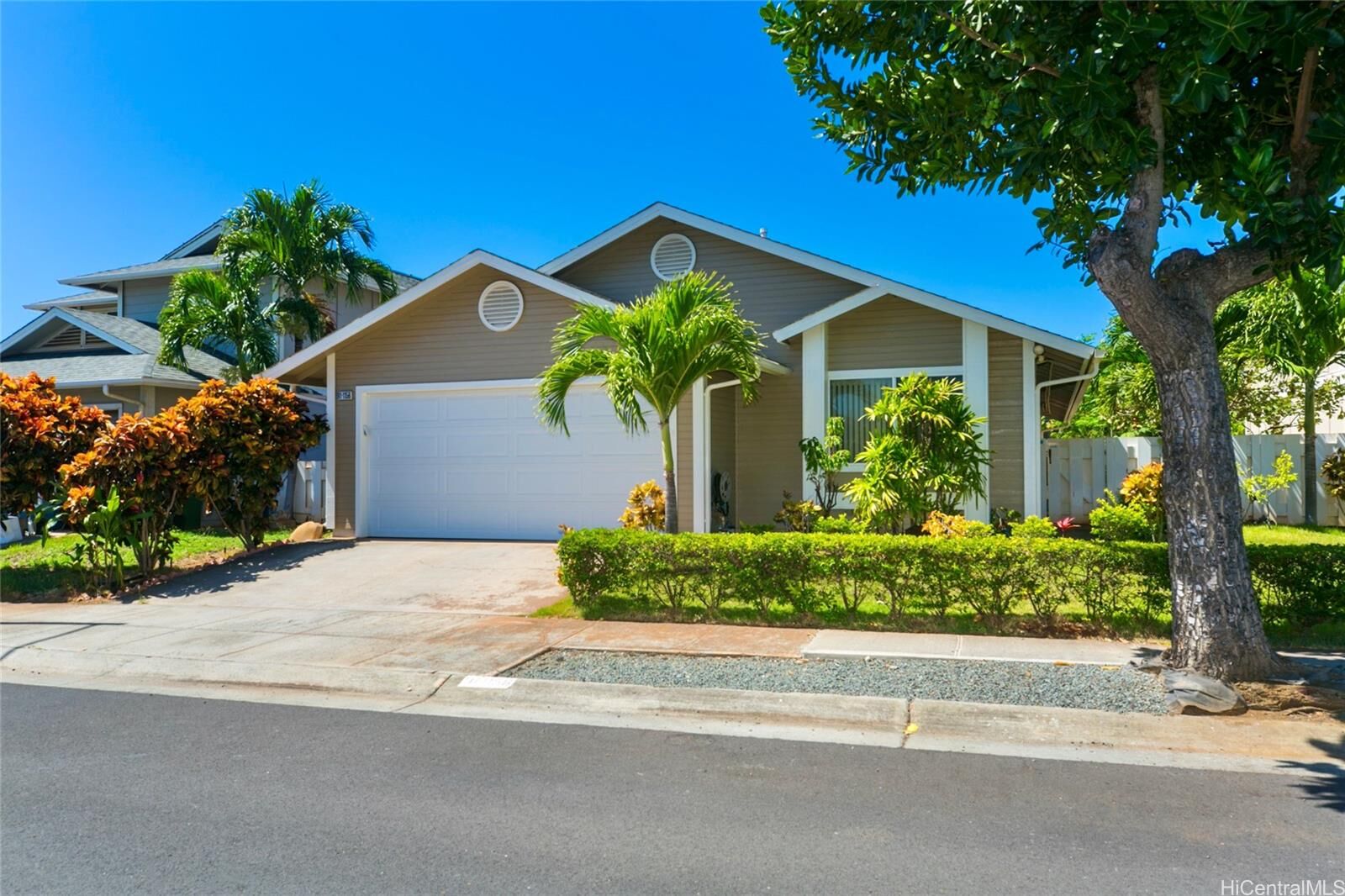 Property Photo:  91-1156 Keaalii Place  HI 96706 