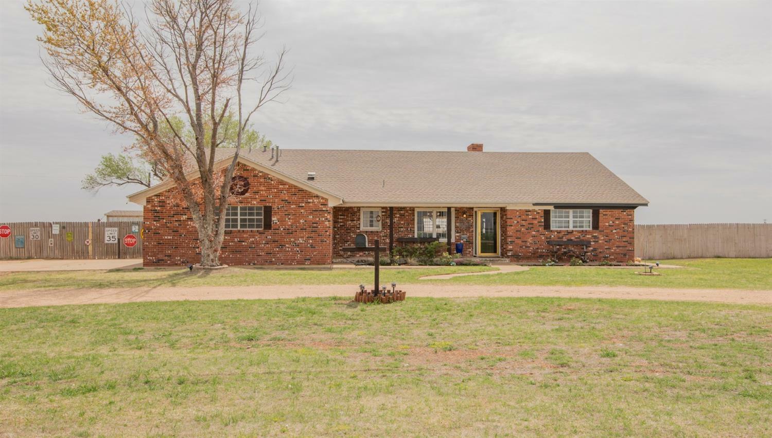 Property Photo:  821 Farm Road 1317  TX 79373 