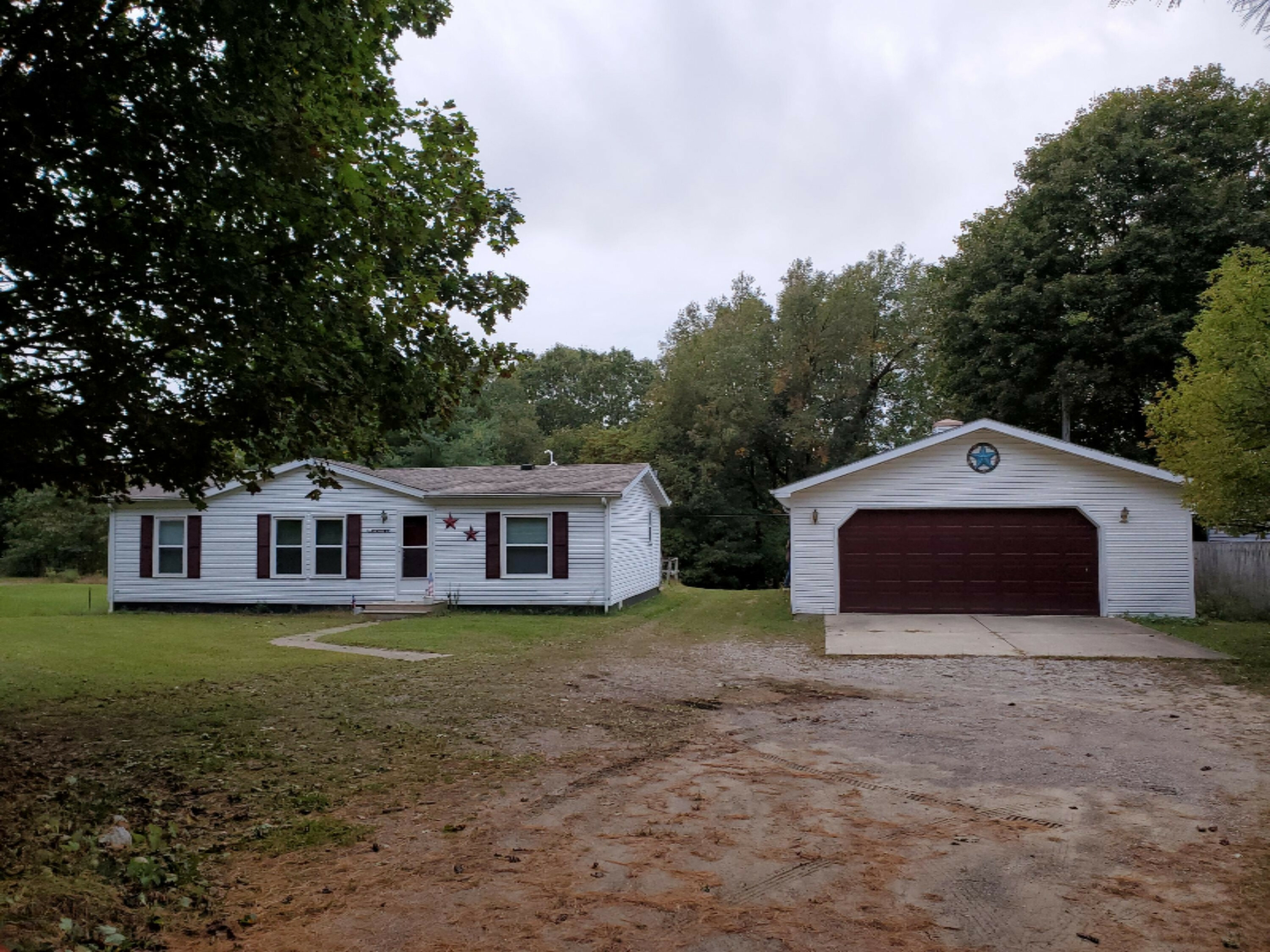 Property Photo:  1120 N Bunn Road  MI 49242 