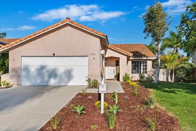 Property Photo: 1574 Avenida Andante CA 92056