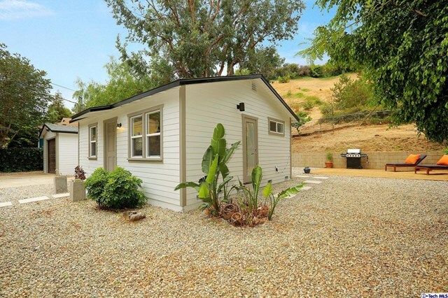 Property Photo:  1327 El Paso Drive  CA 90065 