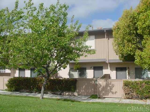 Property Photo:  712 Buena Tierra Way #174  CA 92057 