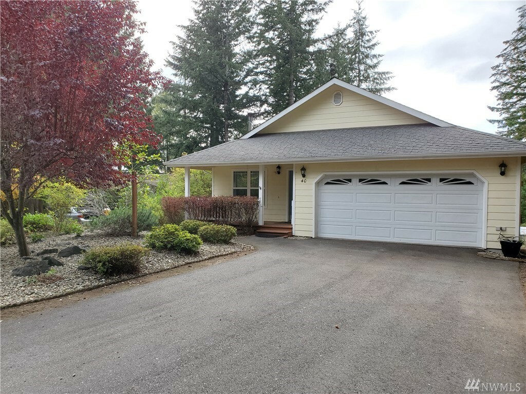 Property Photo:  40 SE Barberry Place  WA 98584 