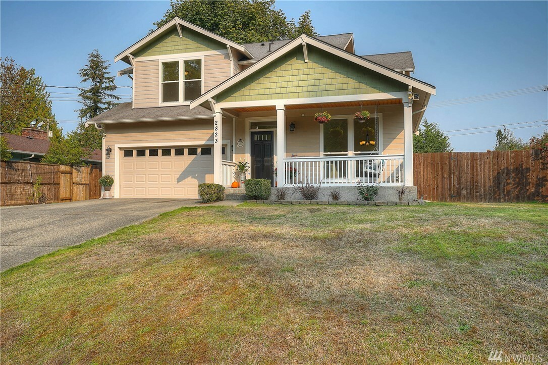 Property Photo:  2823 Vista Place W  WA 98466 