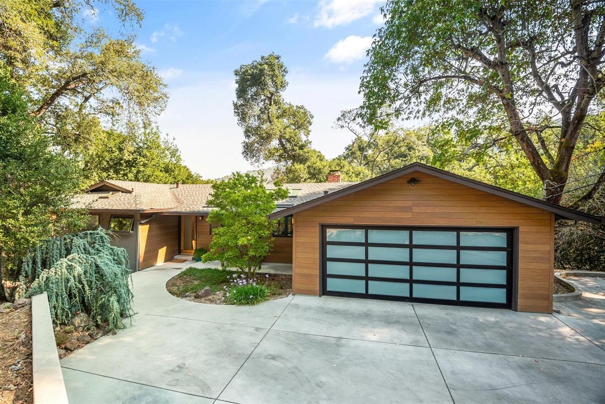 Property Photo:  113 Foxwood Road  CA 94028 