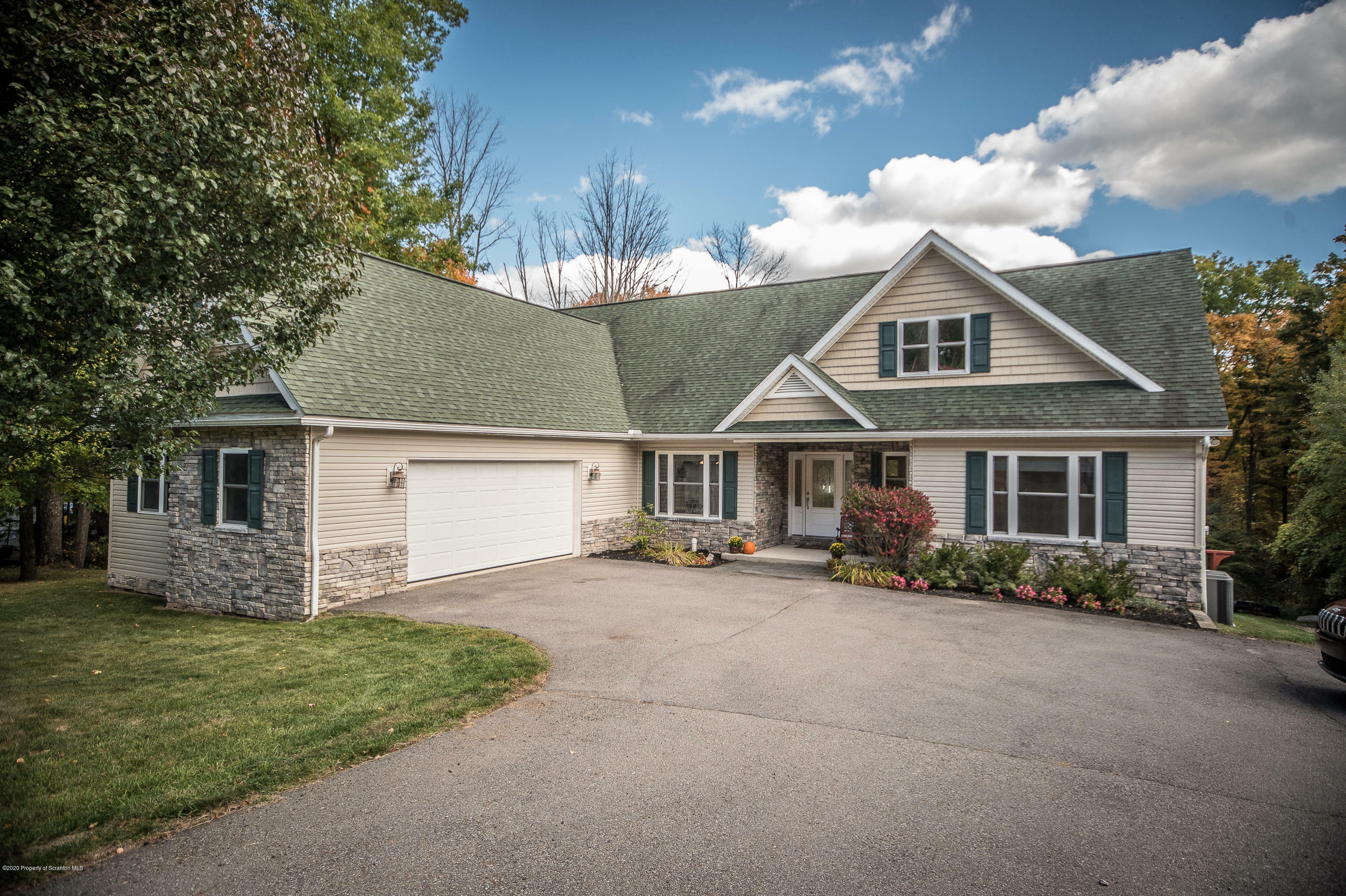 Property Photo:  446 Dellert Drive  PA 18411 