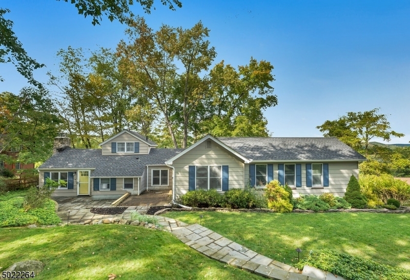 Property Photo:  16 Fern Rd  NJ 07871 