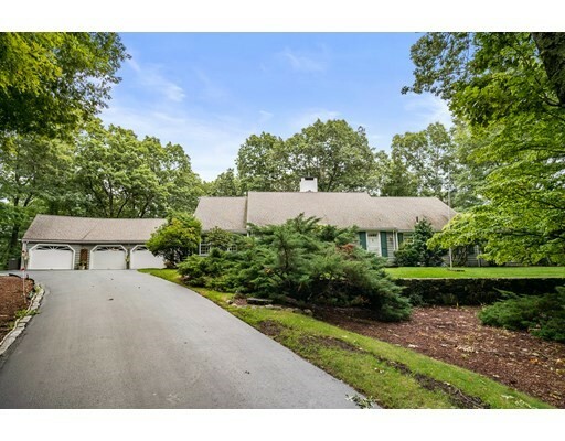 Property Photo: 33 Highland Circle MA 01778