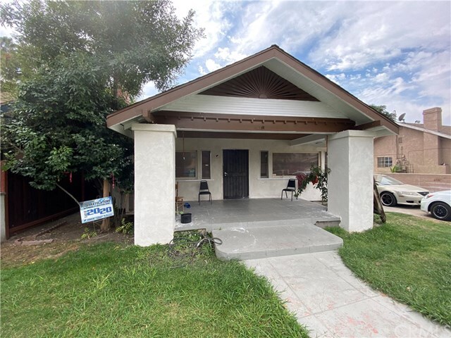 Property Photo: 463 W 21st Street CA 92405