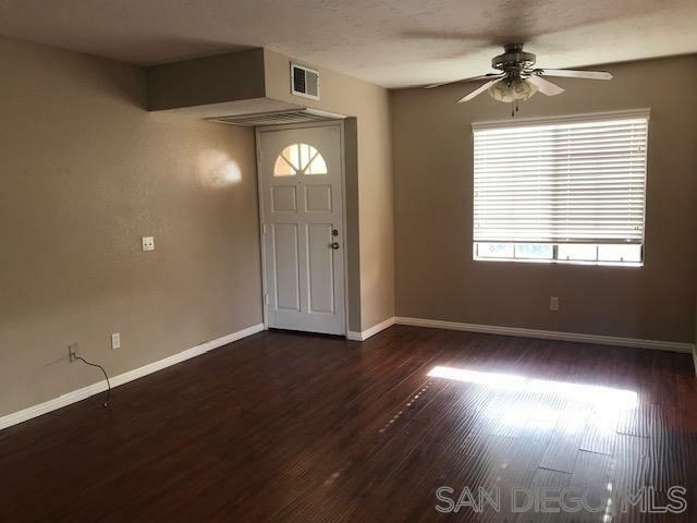 Property Photo:  13211 Wimberly Square 286  CA 92128 