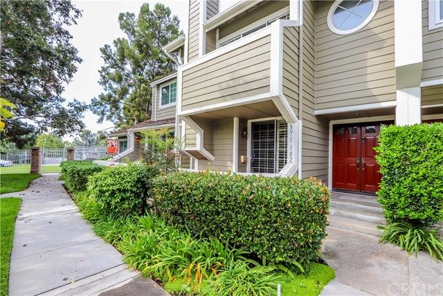 Property Photo:  571 John K Drive 102  CA 90803 
