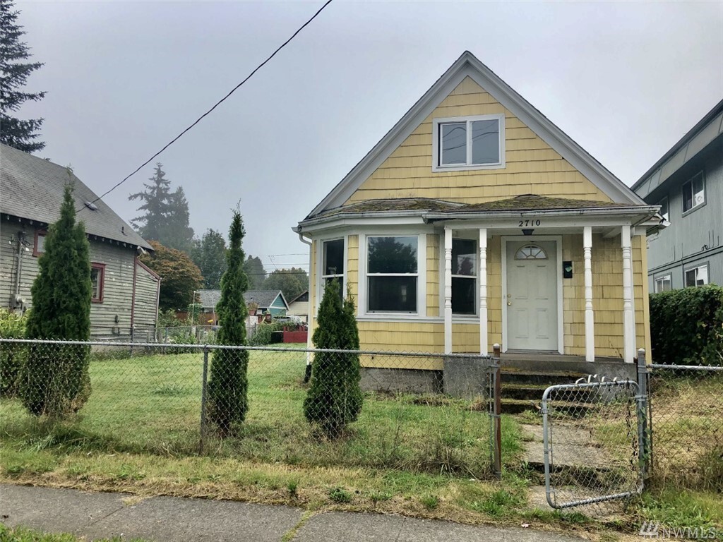 Property Photo: 2710 S 12th St WA 98405