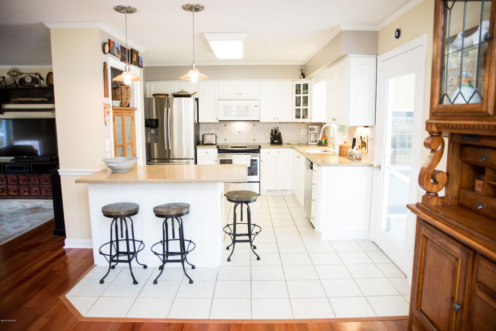 Property Photo: 117 Dolphin Street NC 28584