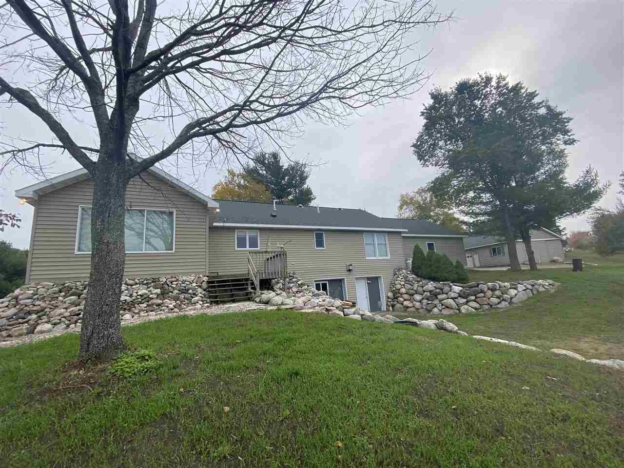 Property Photo: 11355 N US 31 MI 49720