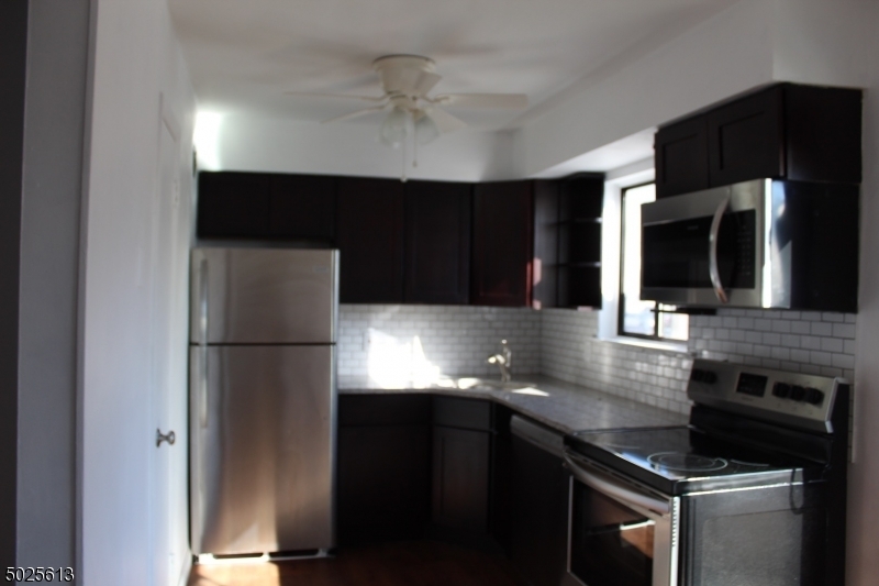 Property Photo:  102 Stonegate Ln 102  NJ 07874 