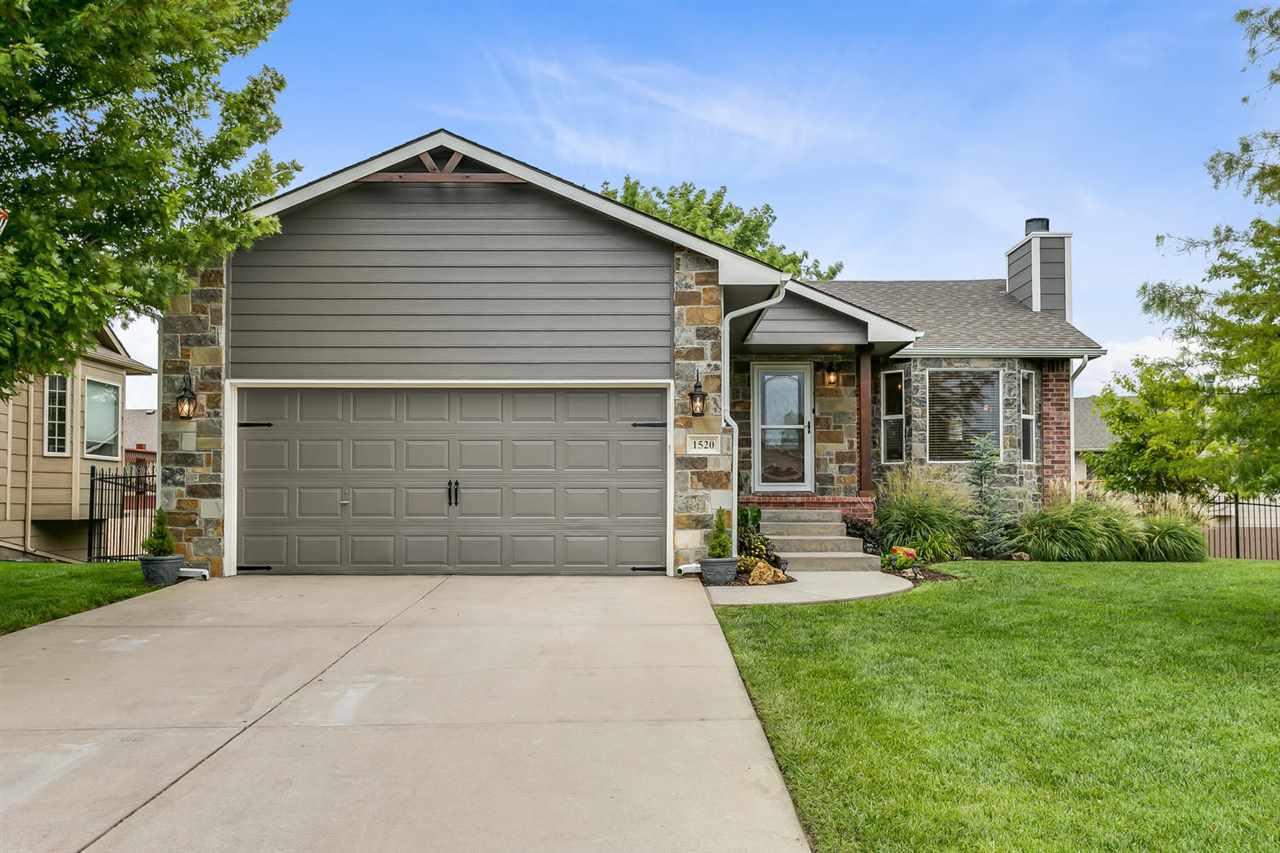Property Photo: 1520 W Browning St KS 67002