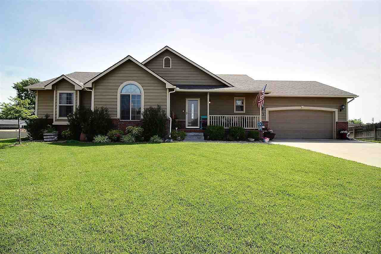 Property Photo:  132 W Harmony Ct  KS 67133 