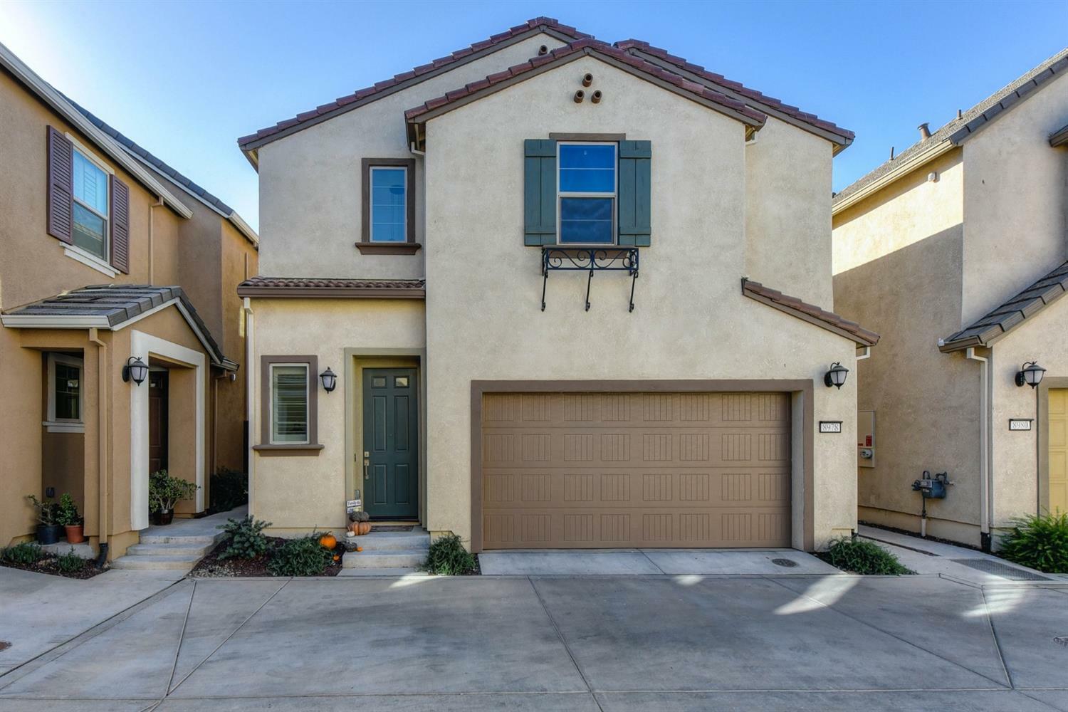 Property Photo:  8978 Upbeat Way  CA 95757 