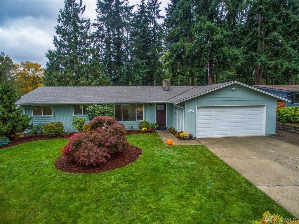 Property Photo:  12647 177th Place SE  WA 98059 