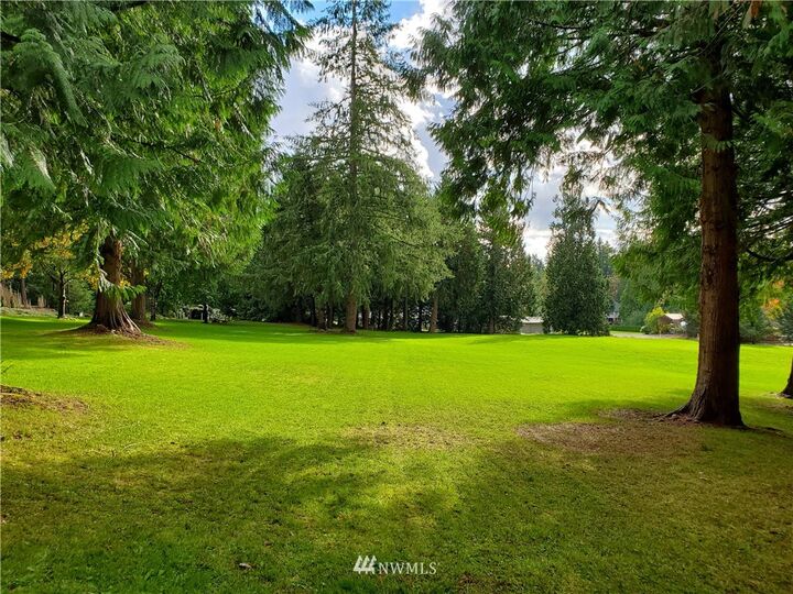 Property Photo: 5911 228th NE WA 98053