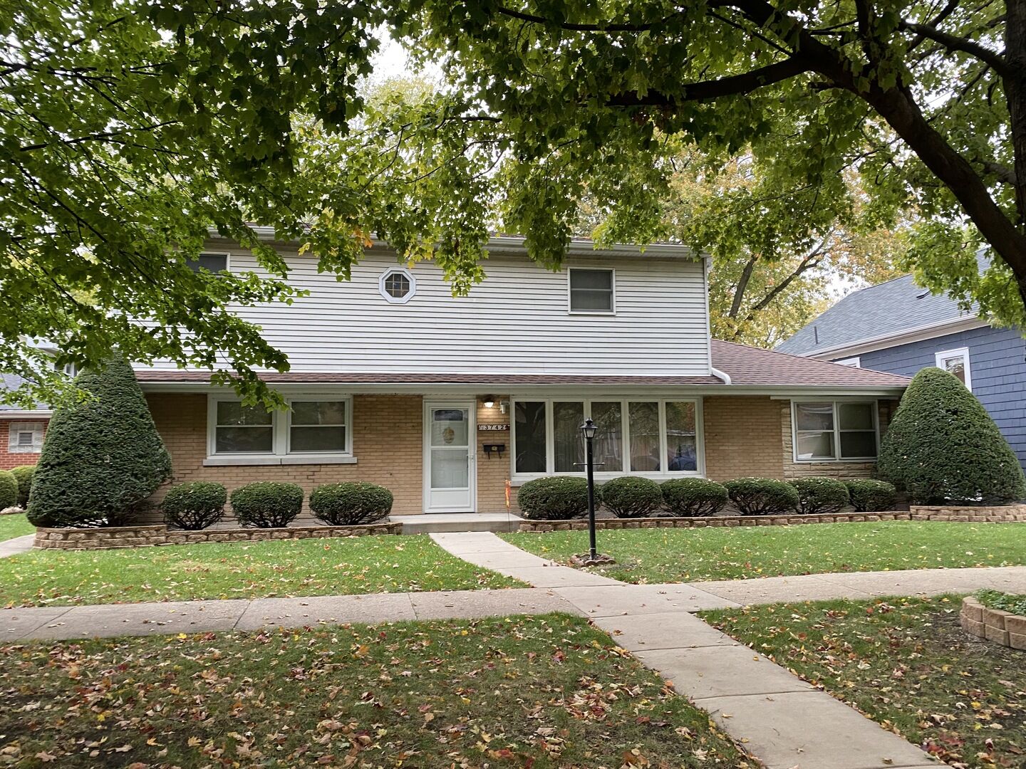 Property Photo: 3742 Raymond Avenue IL 60513
