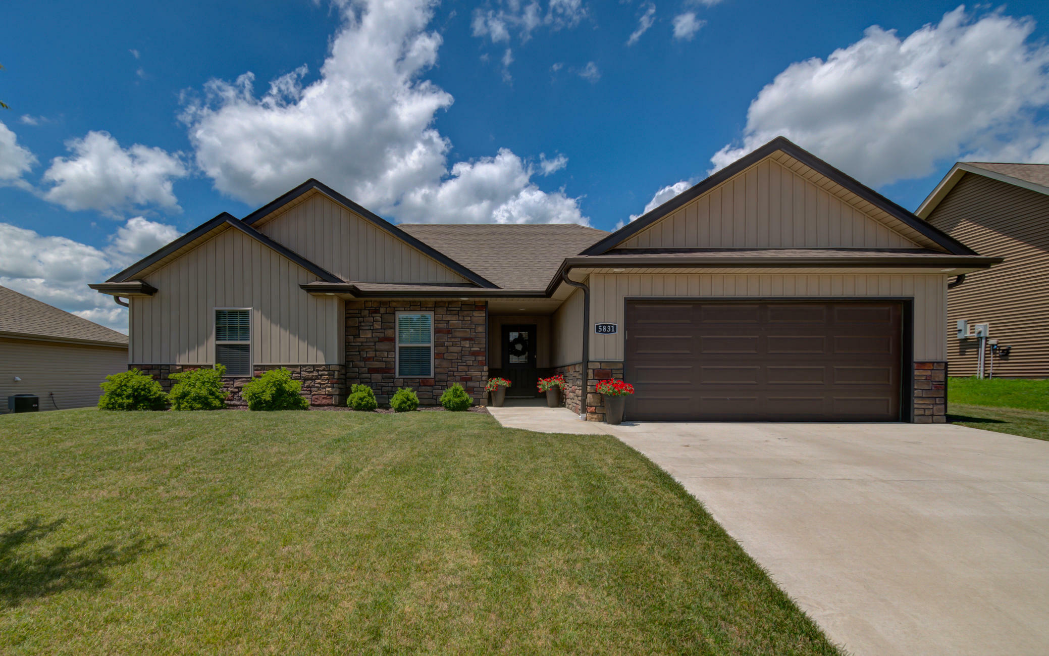 Property Photo:  5831 Misty Springs Way  MO 65202 