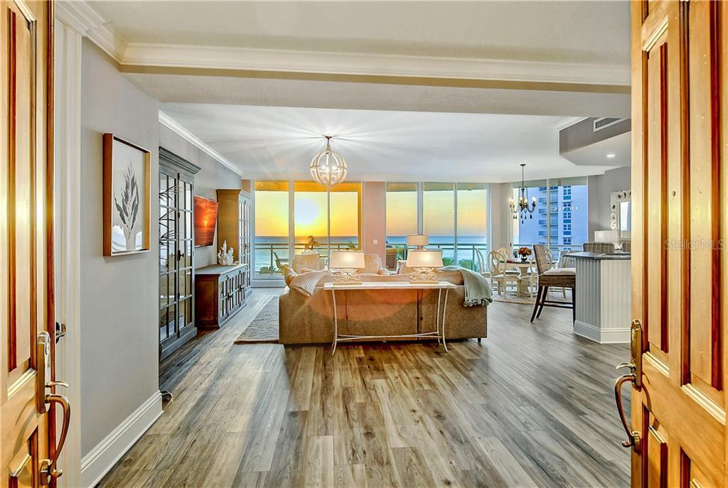 Property Photo: 1300 Benjamin Franklin Drive 603 FL 34236