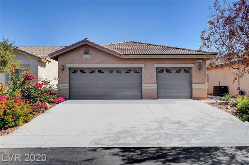 3892 Winter Whitetail Street  Las Vegas NV 89122 photo