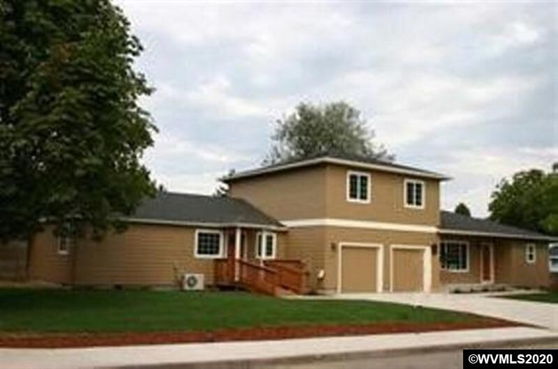 Property Photo: 772 Madrona (-780) St E OR 97361