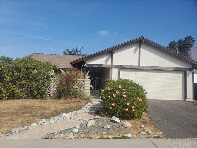 25241 Campo Rojo  Lake Forest CA 92630 photo