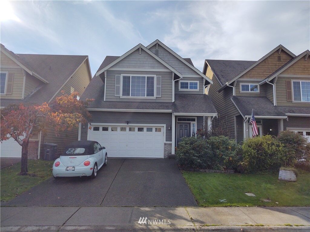 Property Photo:  18318  113th Avenue E  WA 98374 