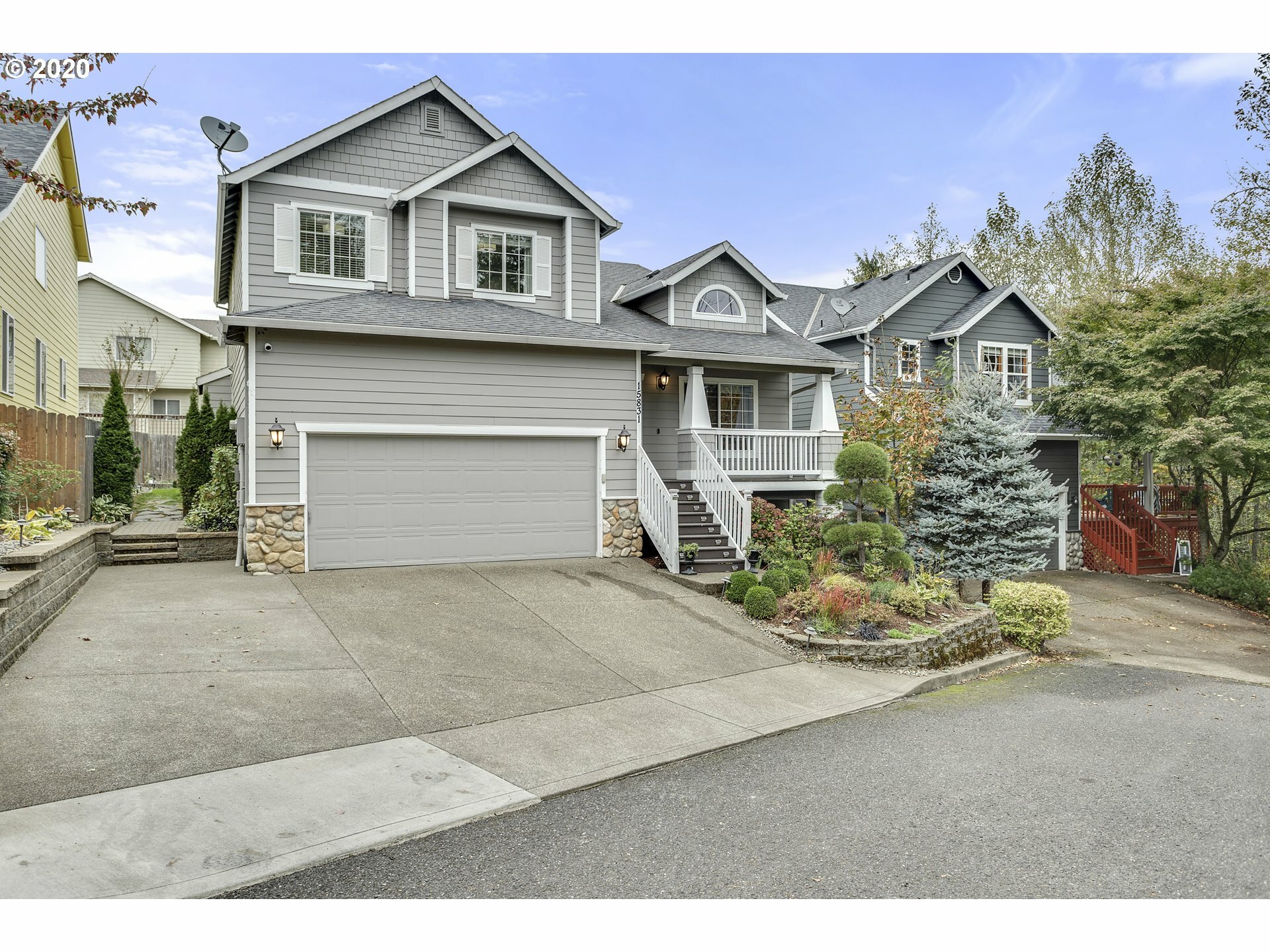 Property Photo: 15831 SE Hawk Ct OR 97236