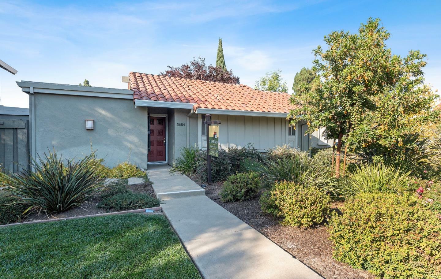 Property Photo:  5684 Hollyleaf Lane  CA 95118 