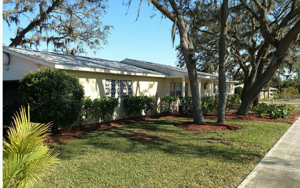 Property Photo:  1405 Hiawatha Avenue  FL 33870 