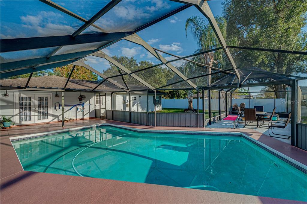 Property Photo:  6404 Chippendale Road  FL 33809 