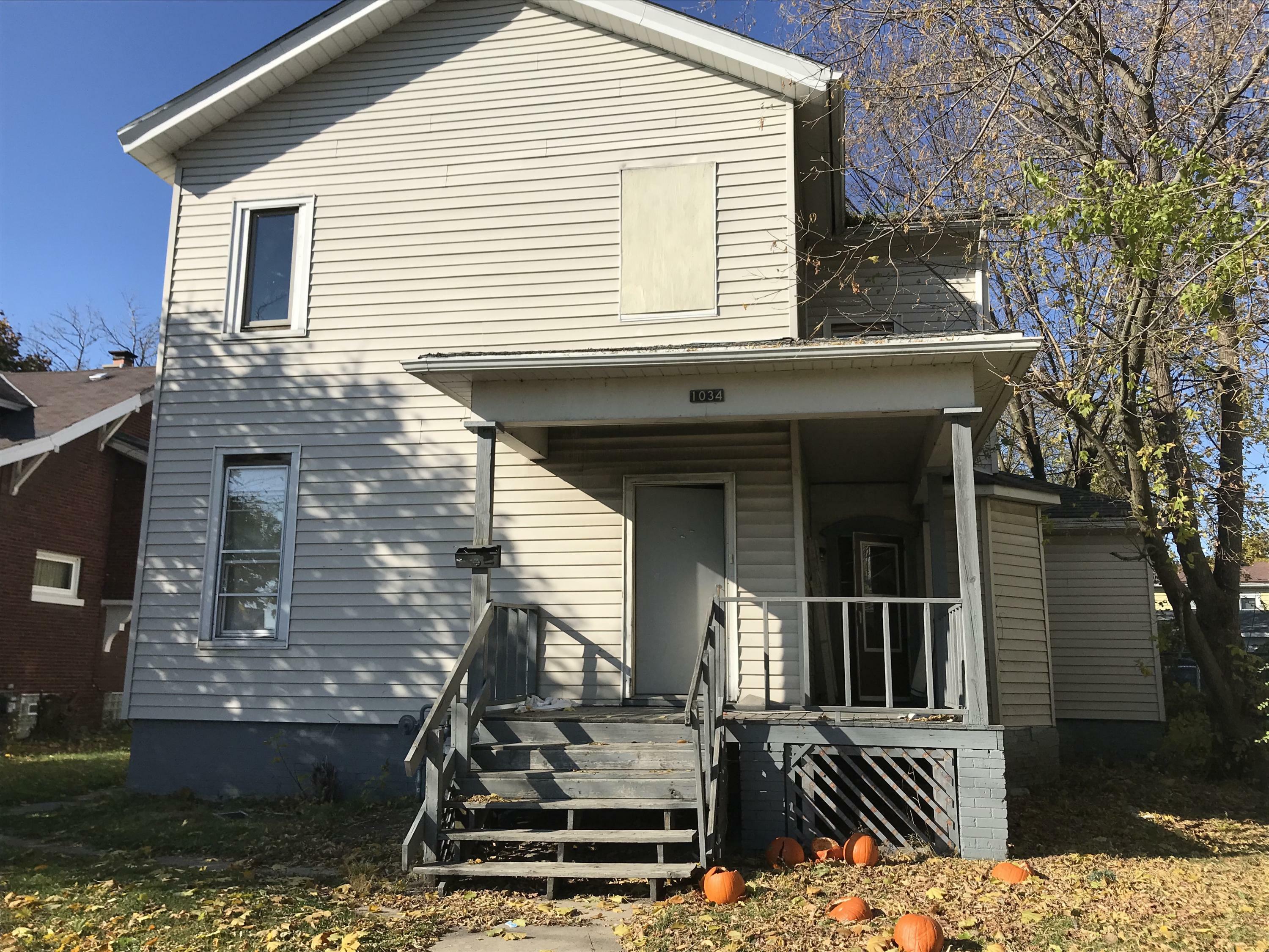 Property Photo:  1034 Washington Ave  WI 53403 