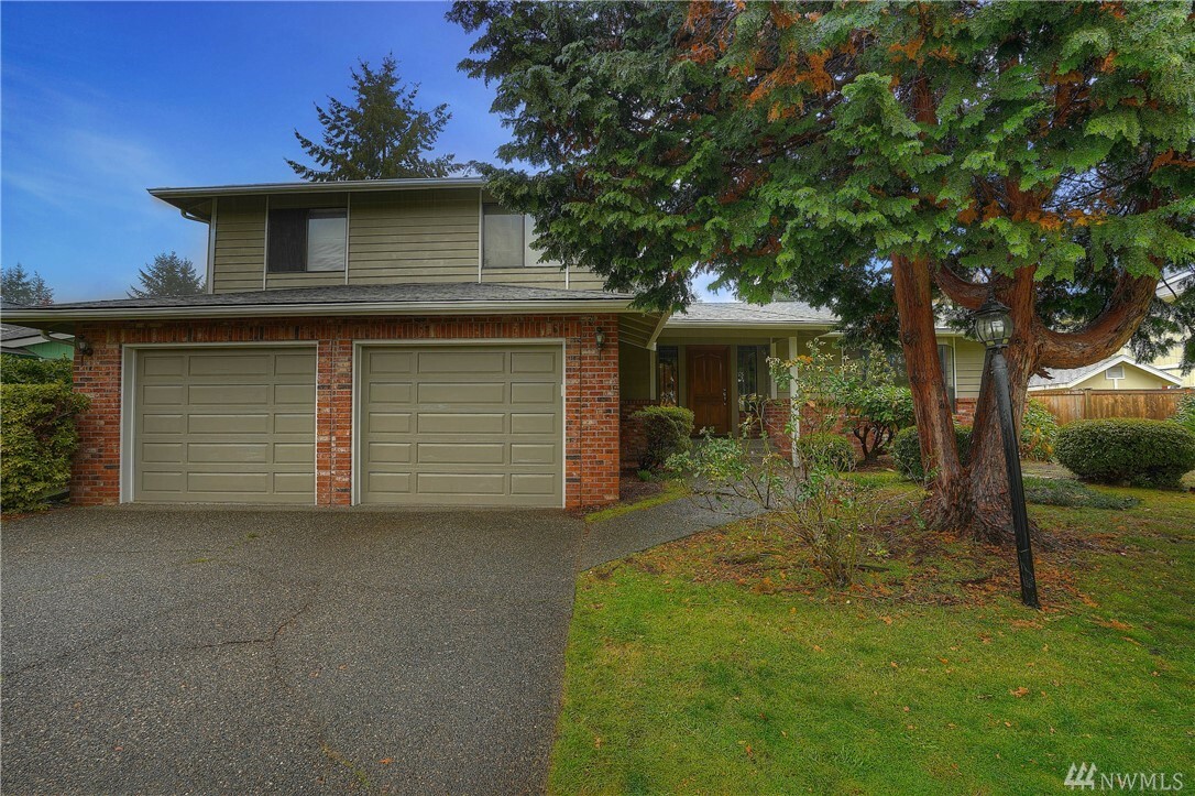 Property Photo:  5717 96th Av Ct W  WA 98467 