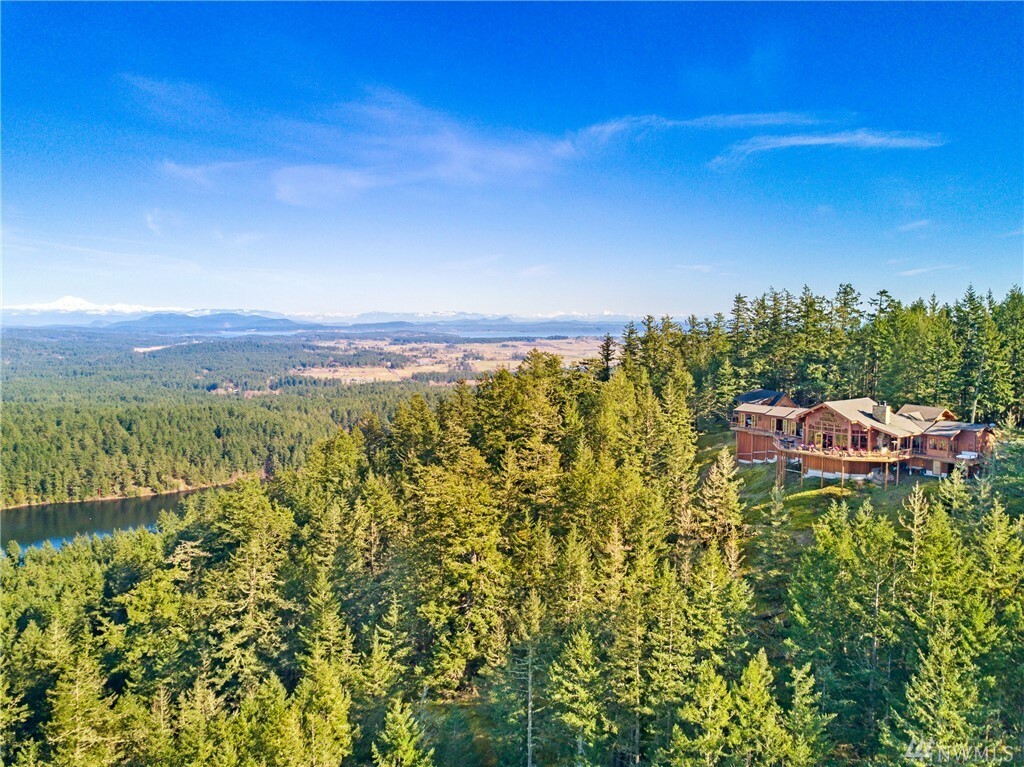 Property Photo:  153 Nighthawk Lane  WA 98250 