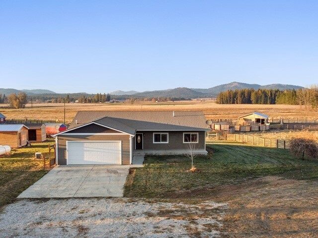Property Photo: 5330 W Bridges Rd WA 99006