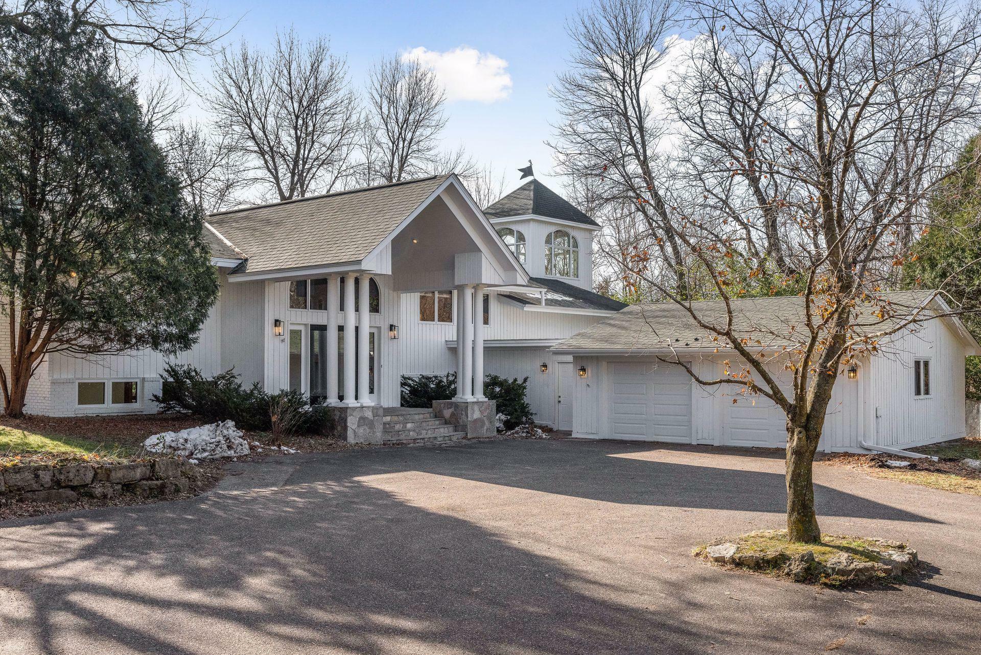 Property Photo: 4025 Watertown Road MN 55359