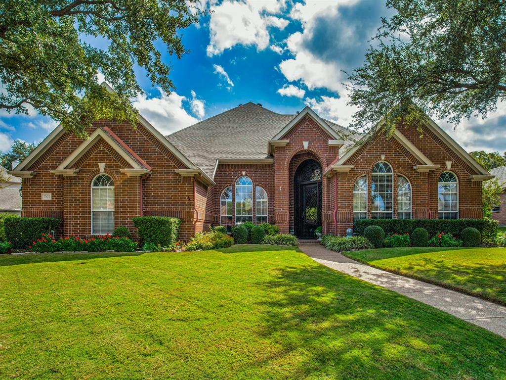 Property Photo: 1501 Douglas Avenue TX 76034
