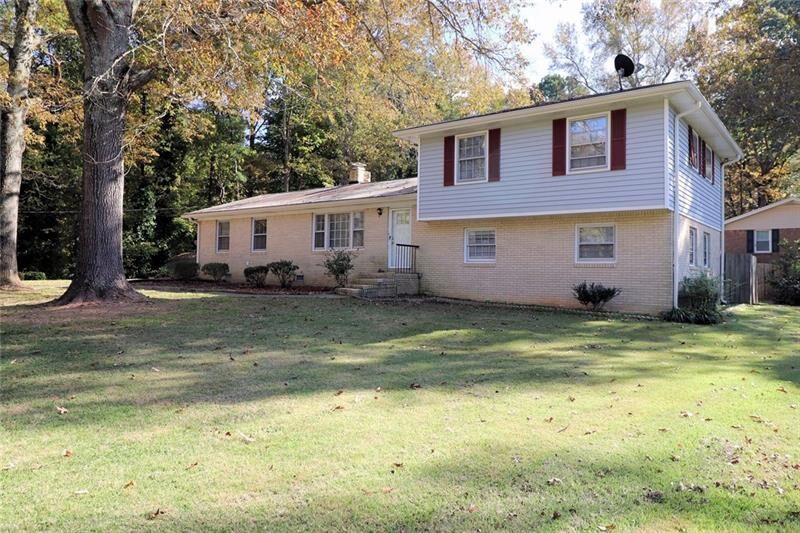 Property Photo:  4364 Parkview Drive  GA 30122 